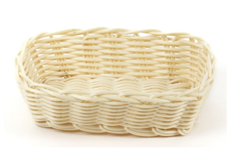 Корзинка пластиковая 180х120х55мм бежевая (хлебница)