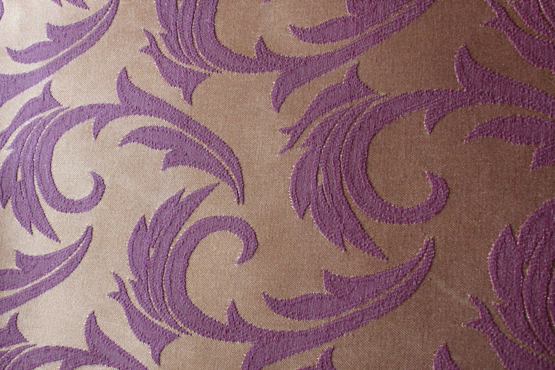 Подкладка настольная 430х430мм золото-бордо перья