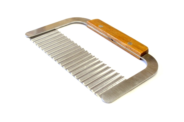 Нож с рифленым лезвием 185*115 мм нерж. сталь/дерево