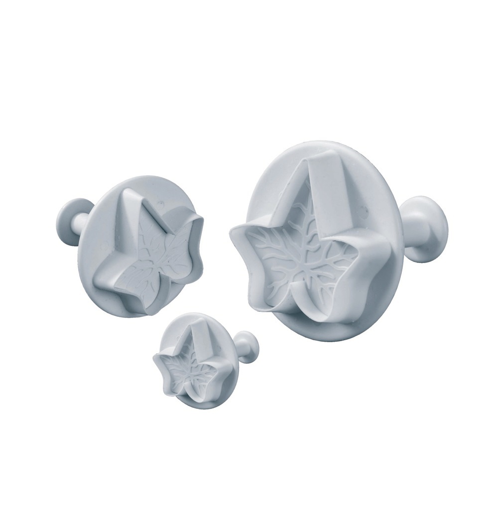 Вырубка для мастики "Кленовый лист" (3 шт.) пластик