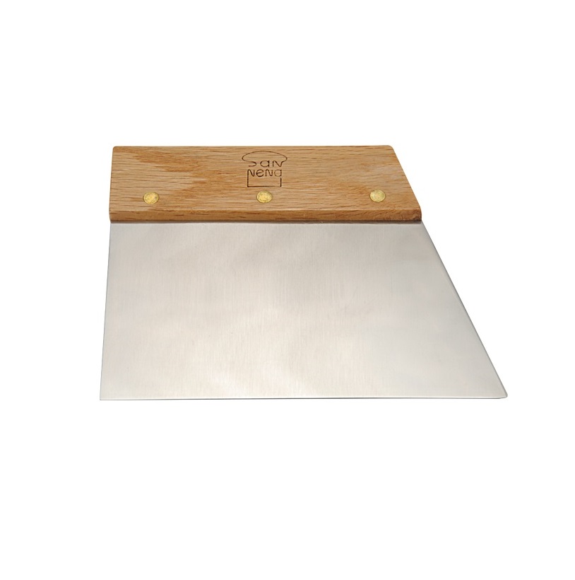 Нож для теста скребок  с дер. ручкой косой 121х150мм нерж.