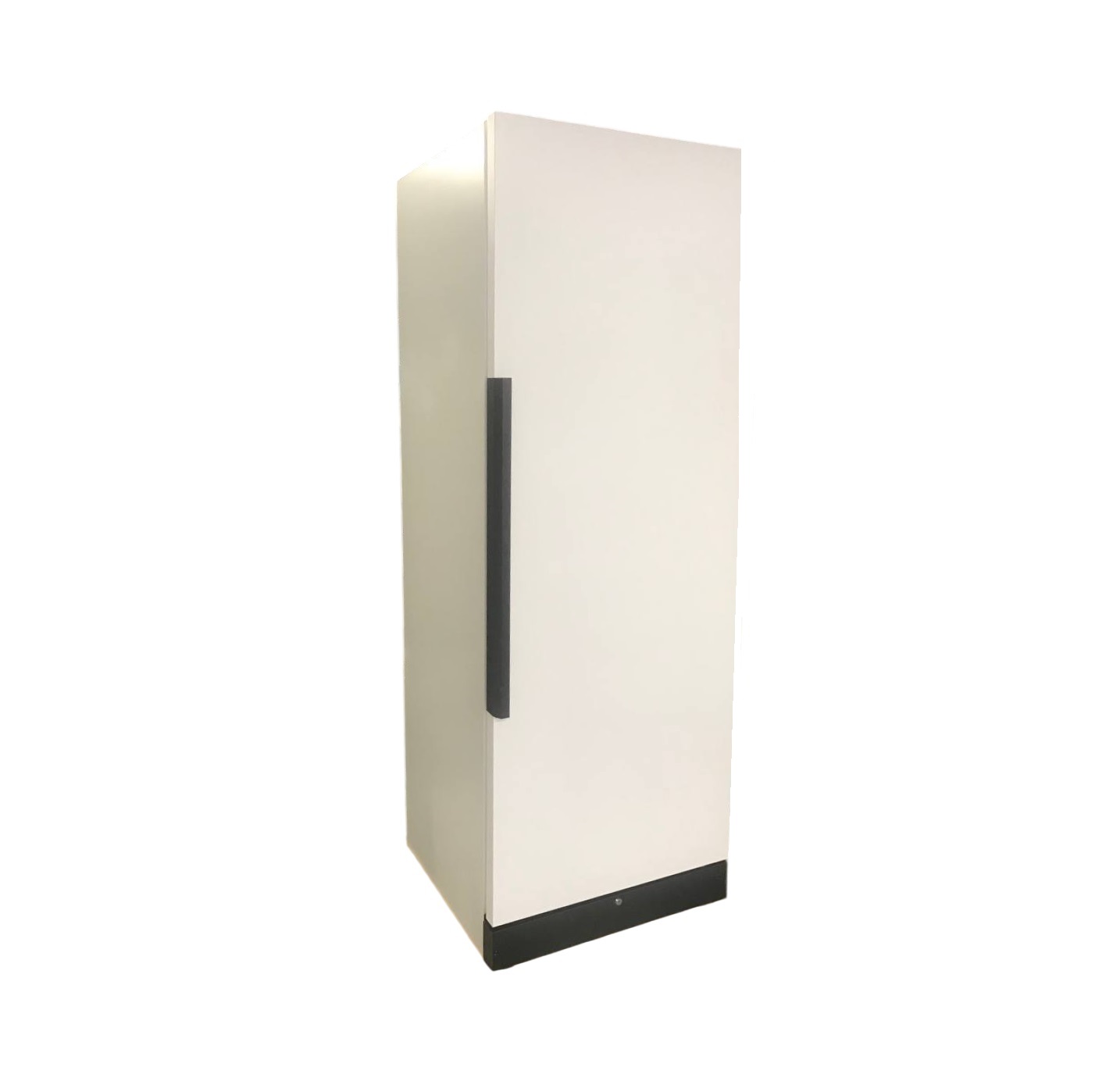 Шкаф холодильный Briskly 7 Kitchen (Briskly 7 PRO) с глухой дверью