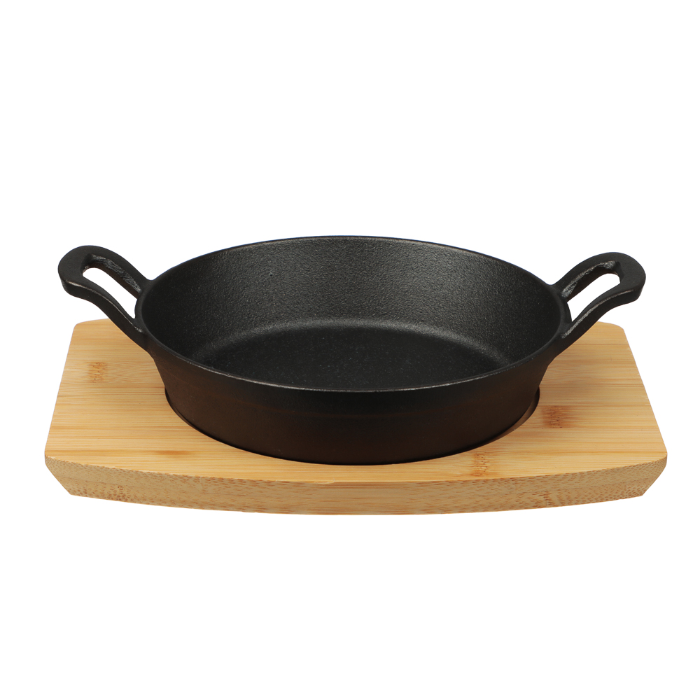 Сковорода чугунная на деревянной подставке d18мм